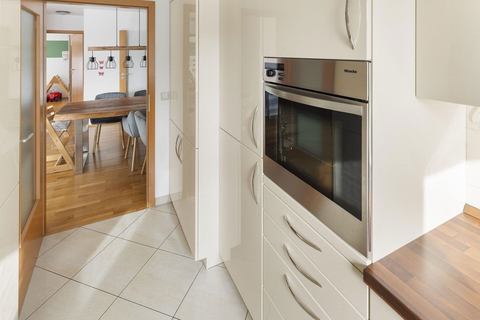 Predaj bytu 3-izbový 80 m², Markdorf, Bádensko-Wurttembersko Predaj bytu 3-izbový 80 m², Markdorf, Bádensko-Wurttembersko