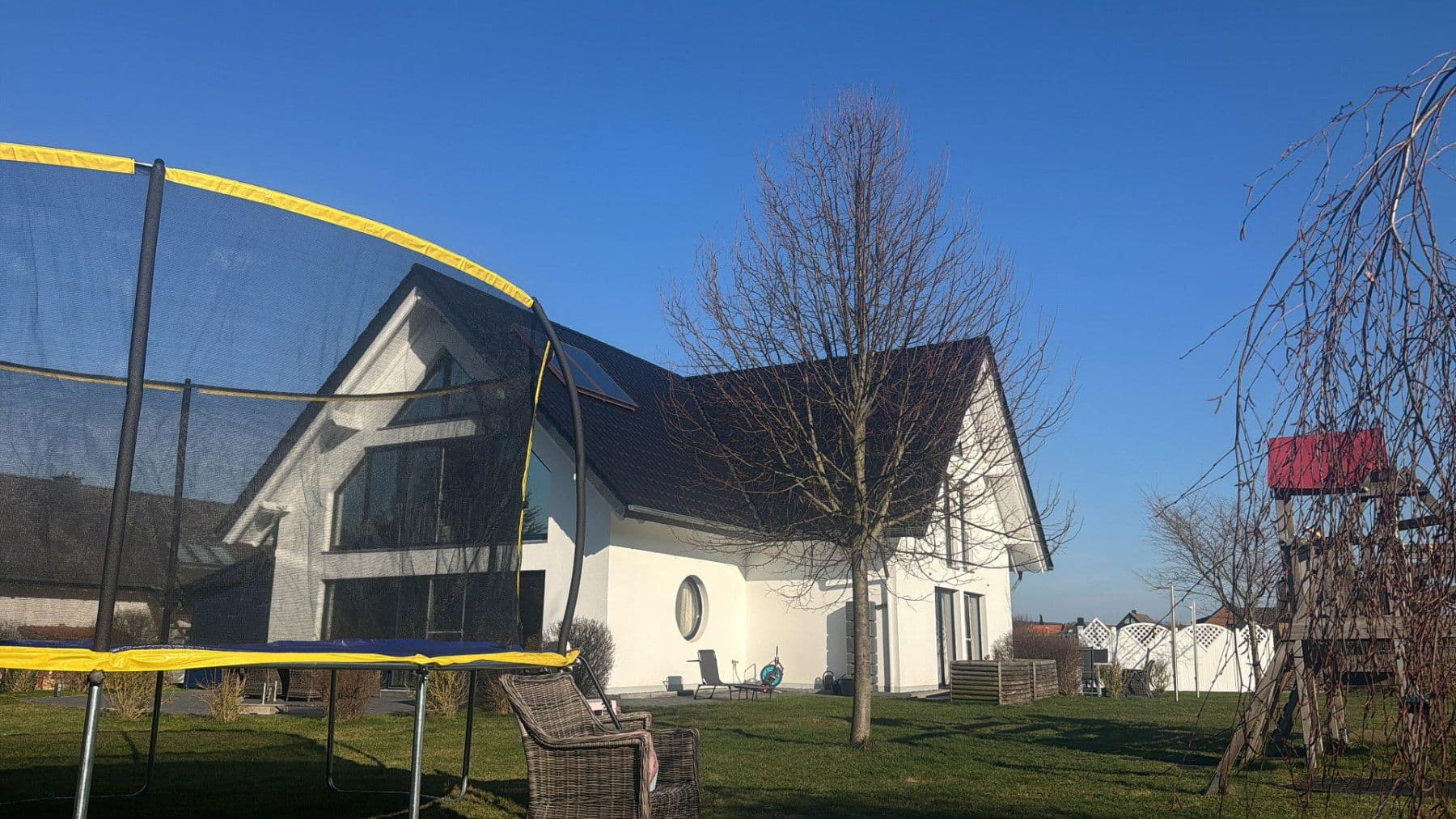 Predaj domu 301 m², pozemek 2.065 m², Coppenbrügge, Dolné Sasko Predaj domu 301 m², pozemek 2.065 m², Coppenbrügge, Dolné Sasko