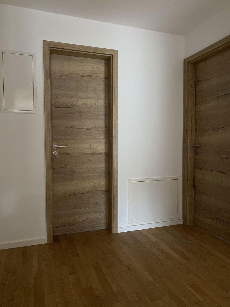 Prenájom bytu 2-izbový 57 m², Fraßhauser Straße 9b, Otterfing, Bavorsko Prenájom bytu 2-izbový 57 m², Fraßhauser Straße 9b, Otterfing, Bavorsko