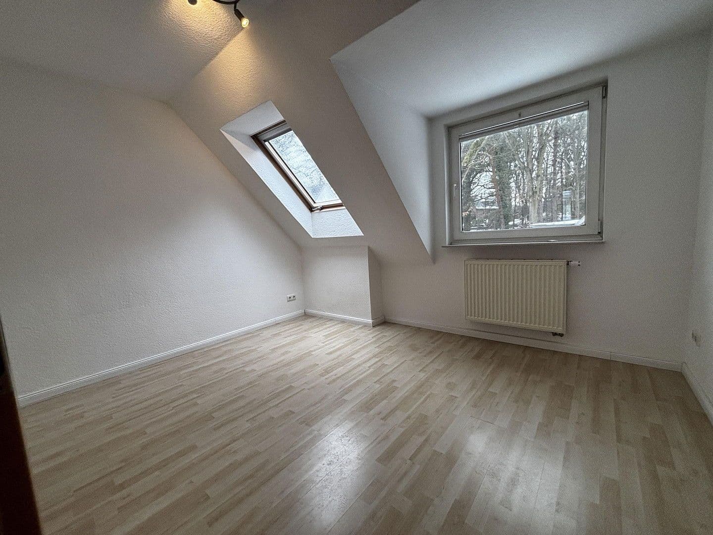 Predaj domu 155 m², pozemek 450 m², Talweg, 4M, Hamburg, Hamburg Predaj domu 155 m², pozemek 450 m², Talweg, 4M, Hamburg, Hamburg