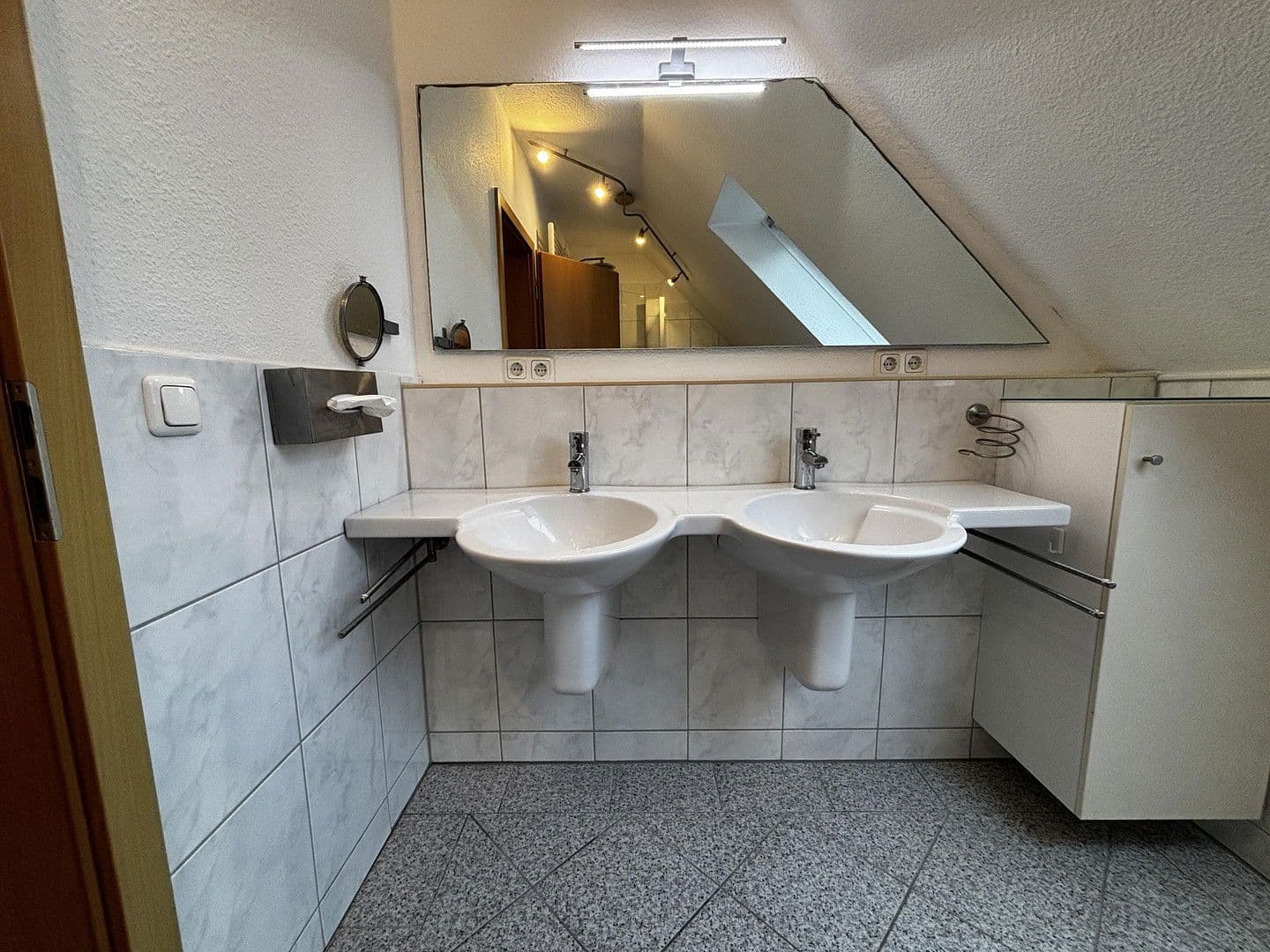 Predaj domu 155 m², pozemek 450 m², Talweg, 4M, Hamburg, Hamburg Predaj domu 155 m², pozemek 450 m², Talweg, 4M, Hamburg, Hamburg