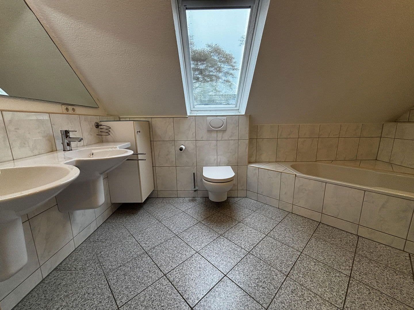 Predaj domu 155 m², pozemek 450 m², Talweg, 4M, Hamburg, Hamburg Predaj domu 155 m², pozemek 450 m², Talweg, 4M, Hamburg, Hamburg