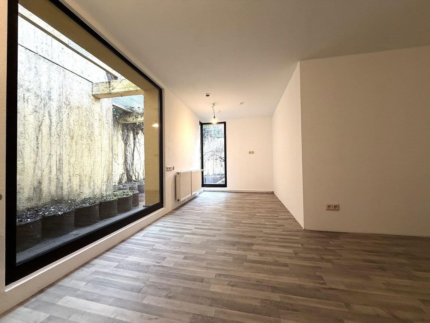 Predaj domu 277 m², pozemek 803 m², Butzweiler Str. 52, Kordel, Porýnie-Falcko Predaj domu 277 m², pozemek 803 m², Butzweiler Str. 52, Kordel, Porýnie-Falcko