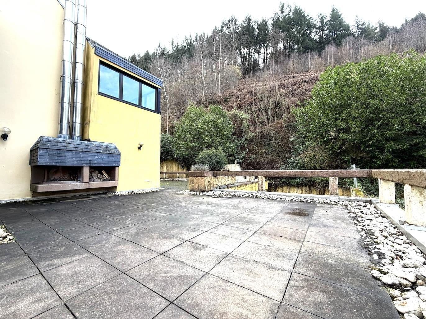 Predaj domu 277 m², pozemek 803 m², Butzweiler Str. 52, Kordel, Porýnie-Falcko Predaj domu 277 m², pozemek 803 m², Butzweiler Str. 52, Kordel, Porýnie-Falcko