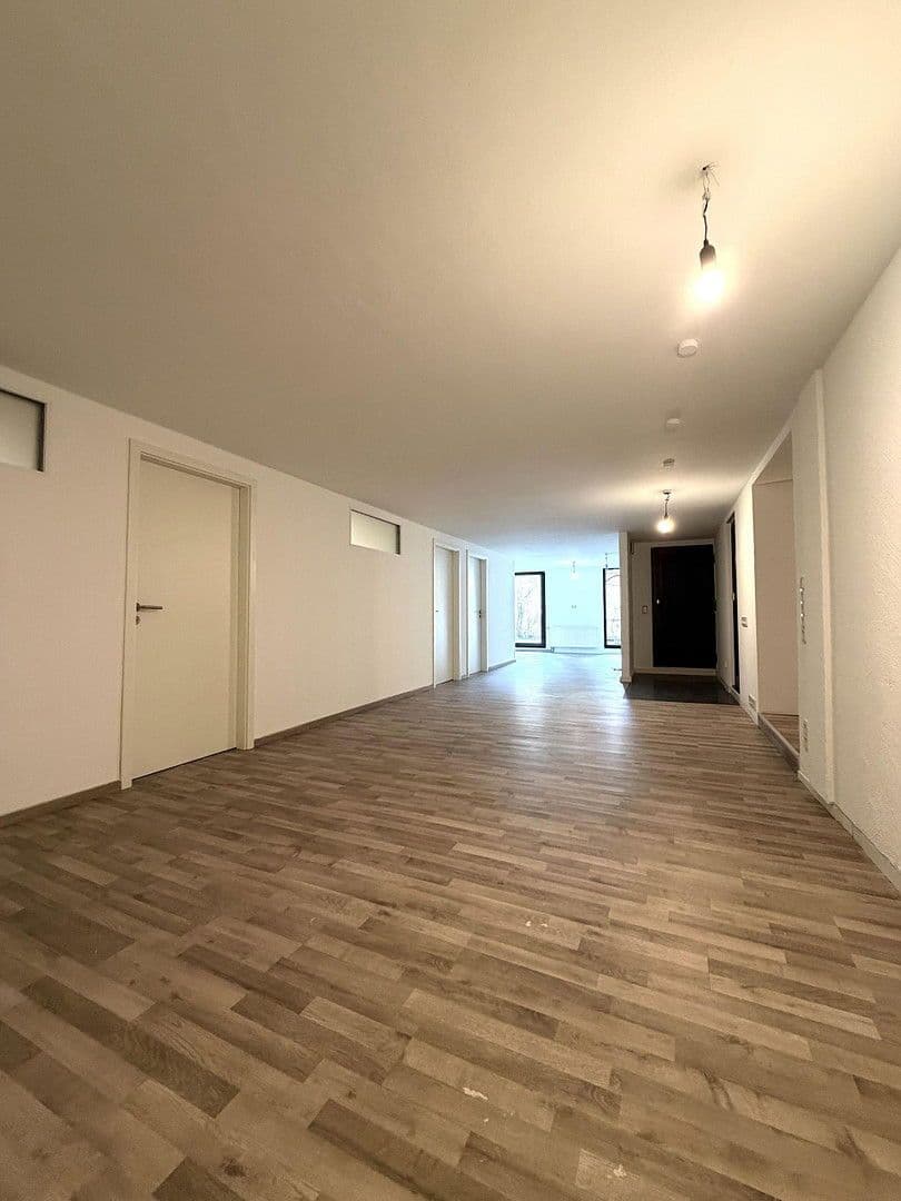 Predaj domu 277 m², pozemek 803 m², Butzweiler Str. 52, Kordel, Porýnie-Falcko Predaj domu 277 m², pozemek 803 m², Butzweiler Str. 52, Kordel, Porýnie-Falcko