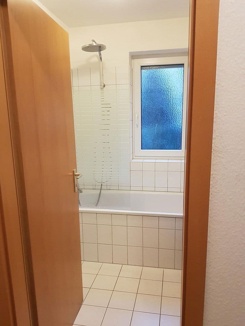 Prenájom bytu 1-izbový 34 m², In der Musel 27, Bad Urach, Bádensko-Wurttembersko Prenájom bytu 1-izbový 34 m², In der Musel 27, Bad Urach, Bádensko-Wurttembersko