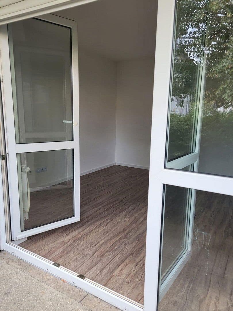 Prenájom bytu 1-izbový 34 m², In der Musel 27, Bad Urach, Bádensko-Wurttembersko Prenájom bytu 1-izbový 34 m², In der Musel 27, Bad Urach, Bádensko-Wurttembersko