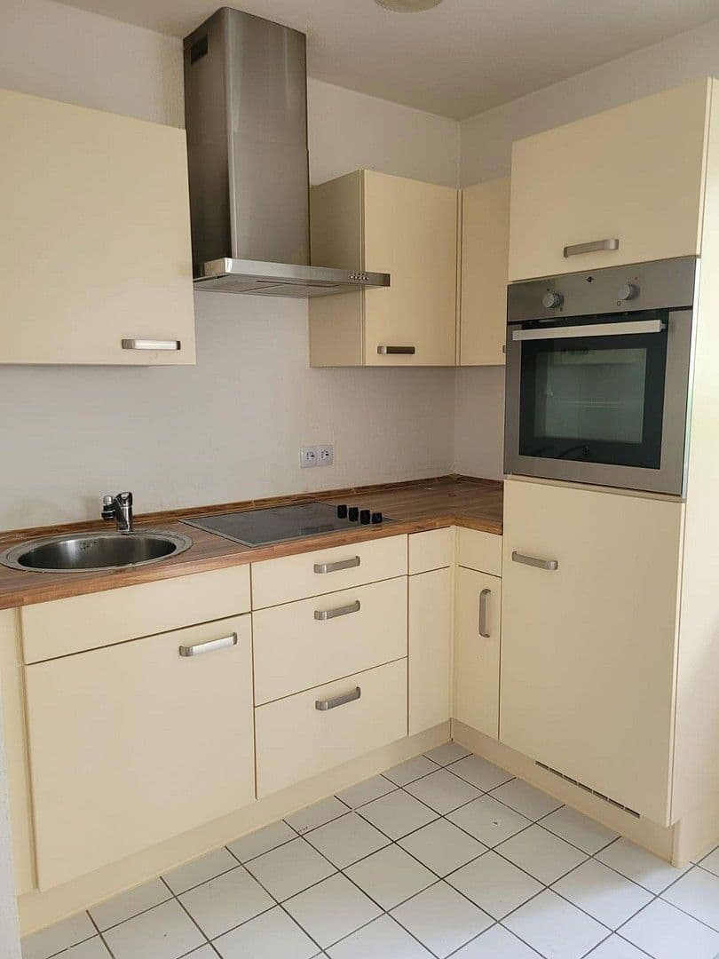 Prenájom bytu 1-izbový 34 m², In der Musel 27, Bad Urach, Bádensko-Wurttembersko Prenájom bytu 1-izbový 34 m², In der Musel 27, Bad Urach, Bádensko-Wurttembersko