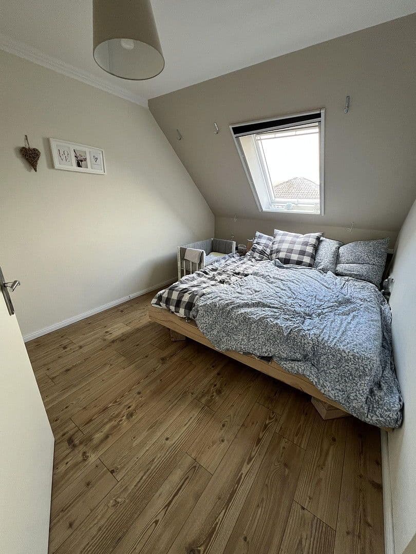 Predaj domu 142 m², pozemek 418 m², Stelle, Dolné Sasko Predaj domu 142 m², pozemek 418 m², Stelle, Dolné Sasko