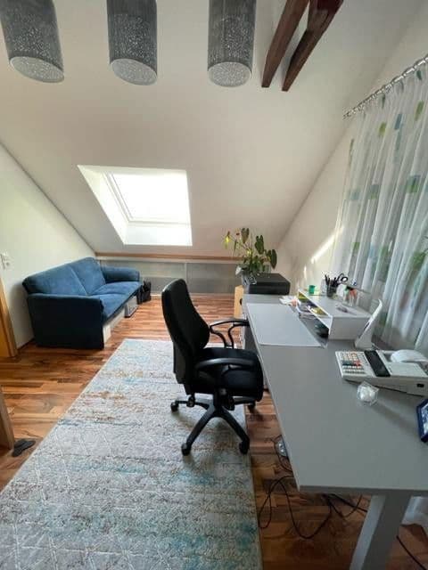 Prenájom bytu 5-izbový 90 m², Lahr/Schwarzwald, Bádensko-Wurttembersko Prenájom bytu 5-izbový 90 m², Lahr/Schwarzwald, Bádensko-Wurttembersko