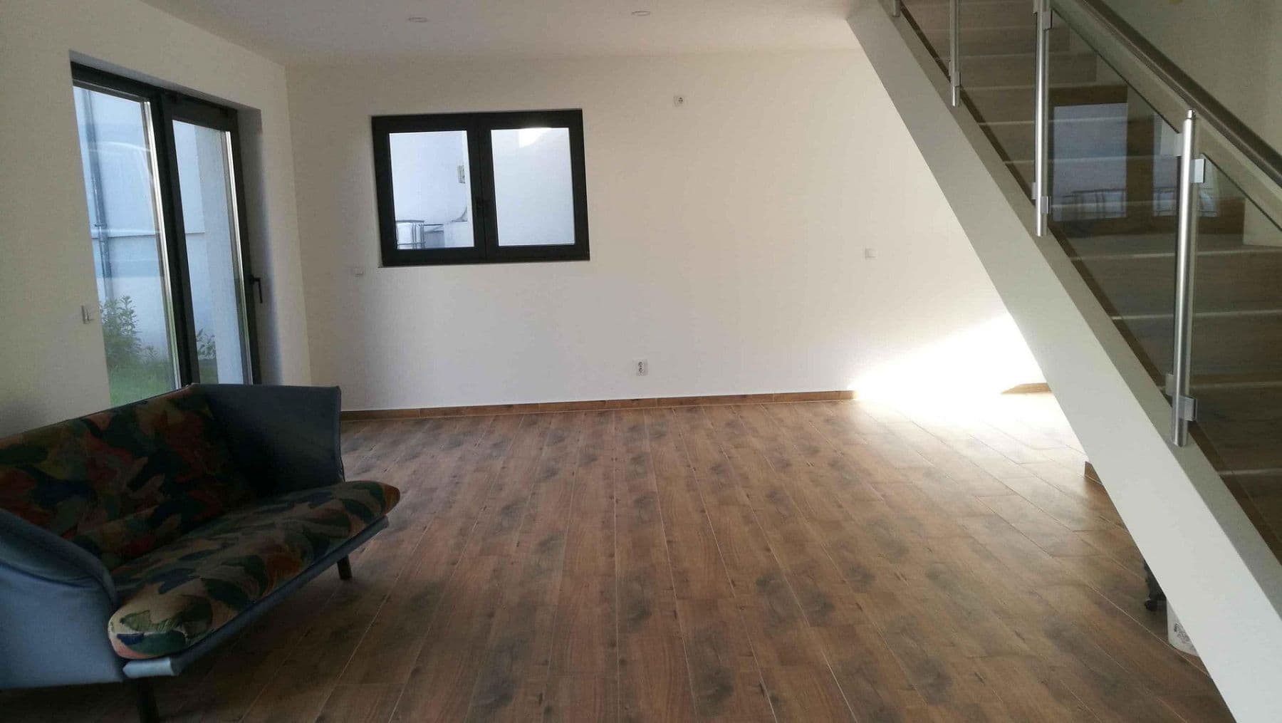 Prenájom domu 160 m², pozemek 385 m², Wächtersbach, Hesensko Prenájom domu 160 m², pozemek 385 m², Wächtersbach, Hesensko