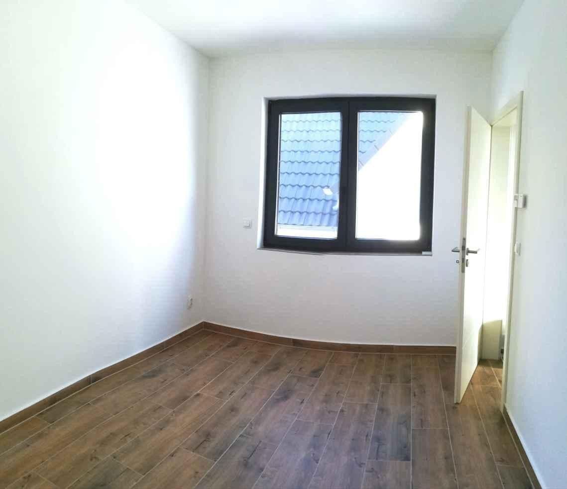 Prenájom domu 160 m², pozemek 385 m², Wächtersbach, Hesensko Prenájom domu 160 m², pozemek 385 m², Wächtersbach, Hesensko