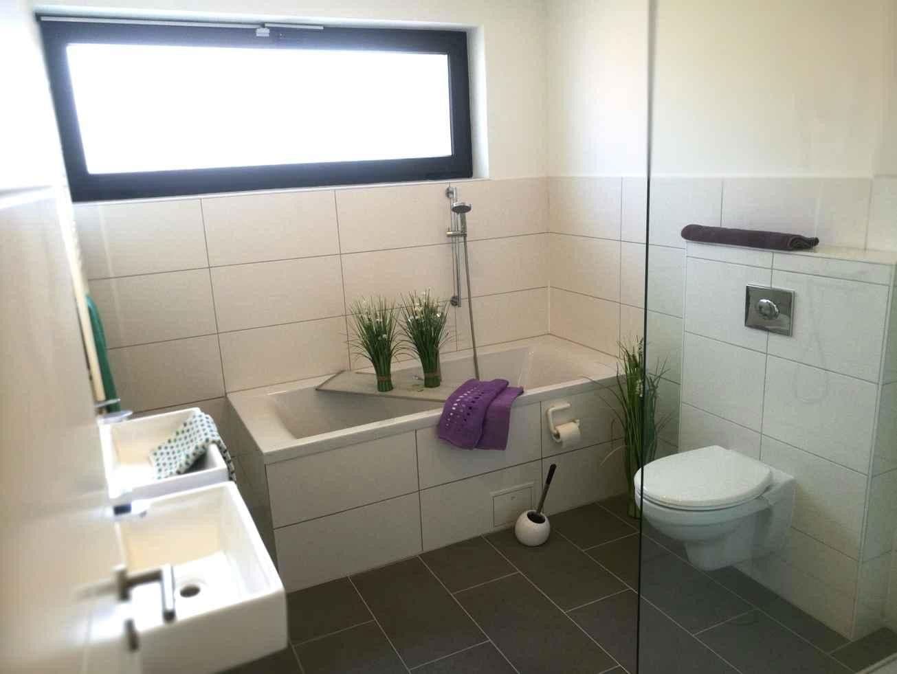 Prenájom domu 160 m², pozemek 385 m², Wächtersbach, Hesensko Prenájom domu 160 m², pozemek 385 m², Wächtersbach, Hesensko