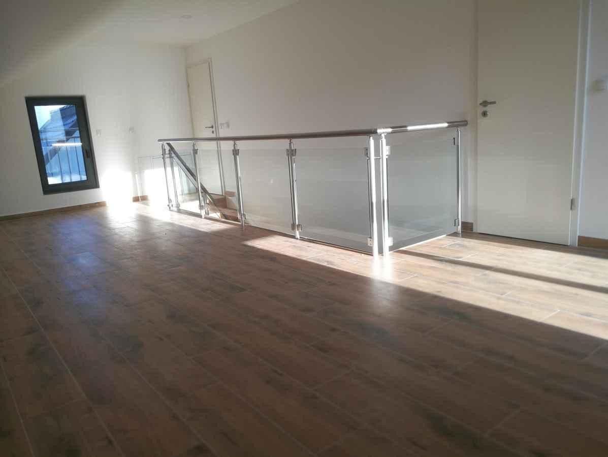 Prenájom domu 160 m², pozemek 385 m², Wächtersbach, Hesensko Prenájom domu 160 m², pozemek 385 m², Wächtersbach, Hesensko