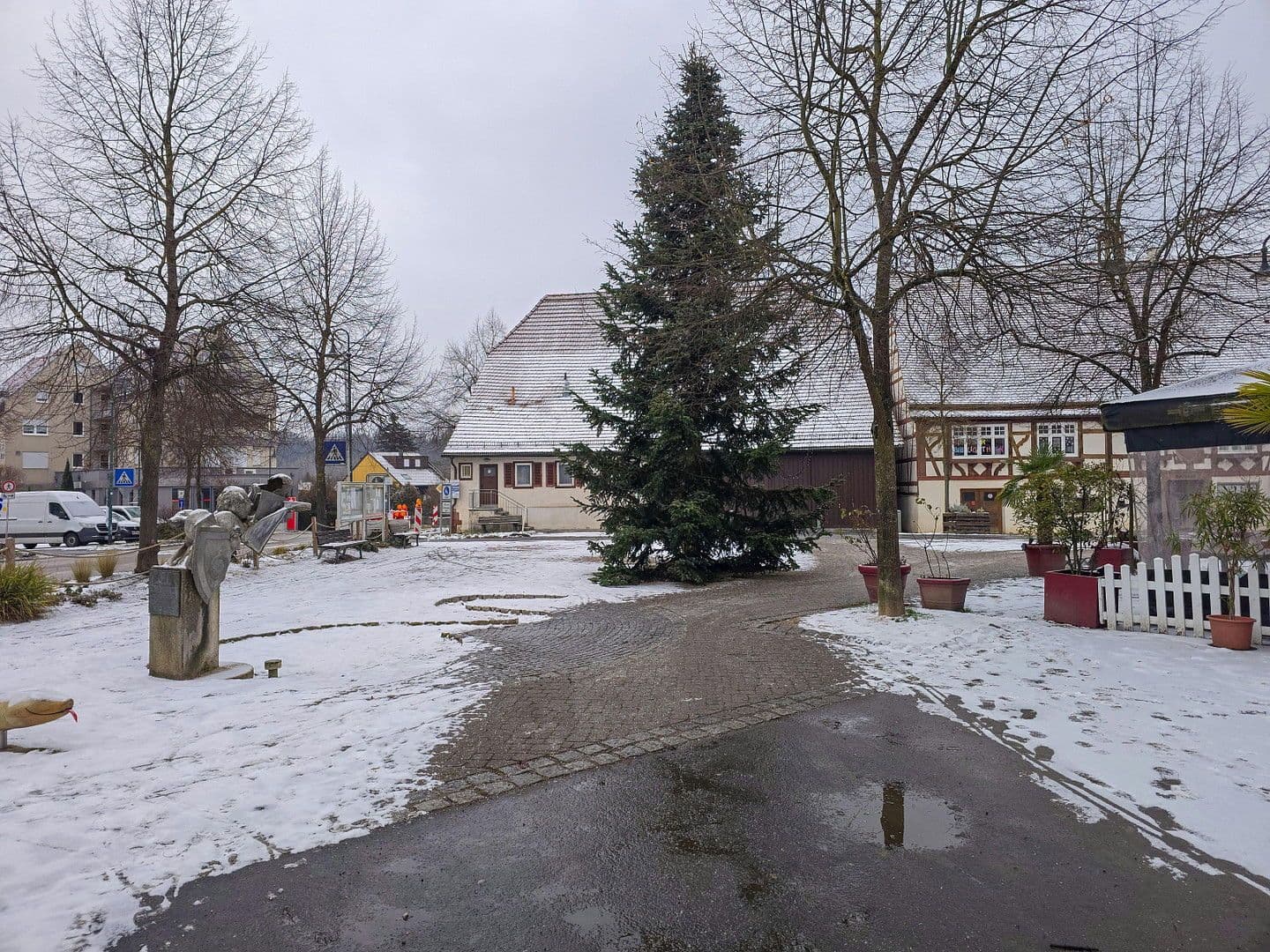 Prenájom kancelárie 50 m², Rathausplatz 3, Mühlacker, Bádensko-Wurttembersko Prenájom kancelárie 50 m², Rathausplatz 3, Mühlacker, Bádensko-Wurttembersko