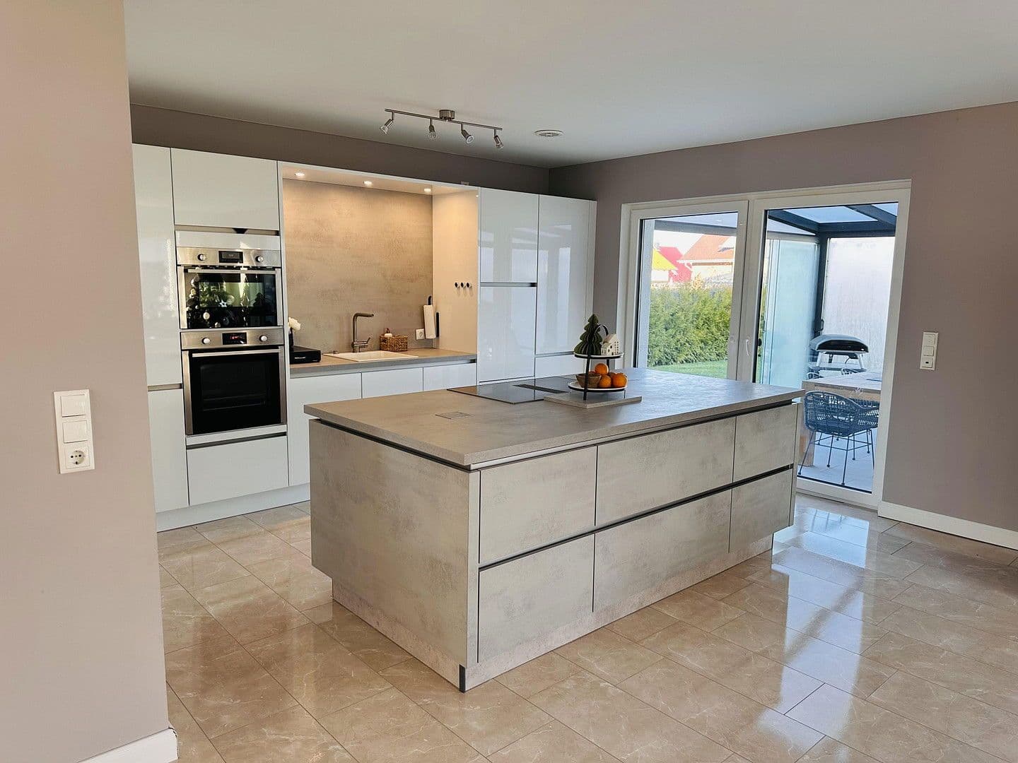 Predaj domu 175 m², pozemek 707 m², Ilsede, Dolné Sasko Predaj domu 175 m², pozemek 707 m², Ilsede, Dolné Sasko