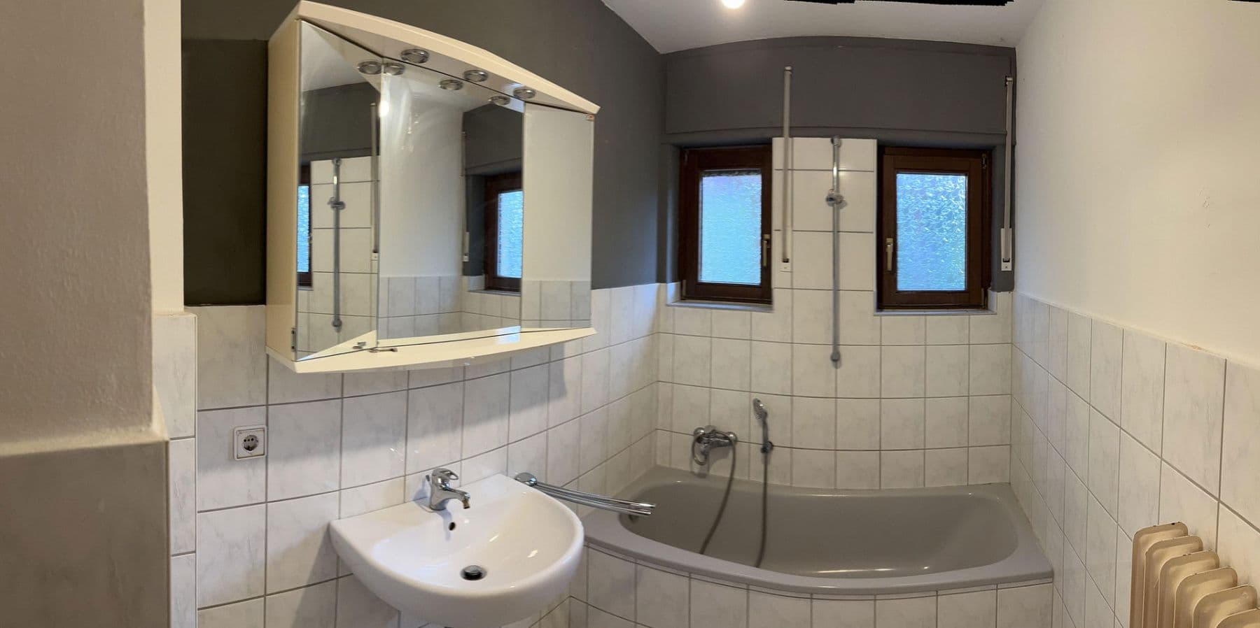 Predaj domu 155 m², pozemek 1.195 m², Usingen, Hesensko Predaj domu 155 m², pozemek 1.195 m², Usingen, Hesensko