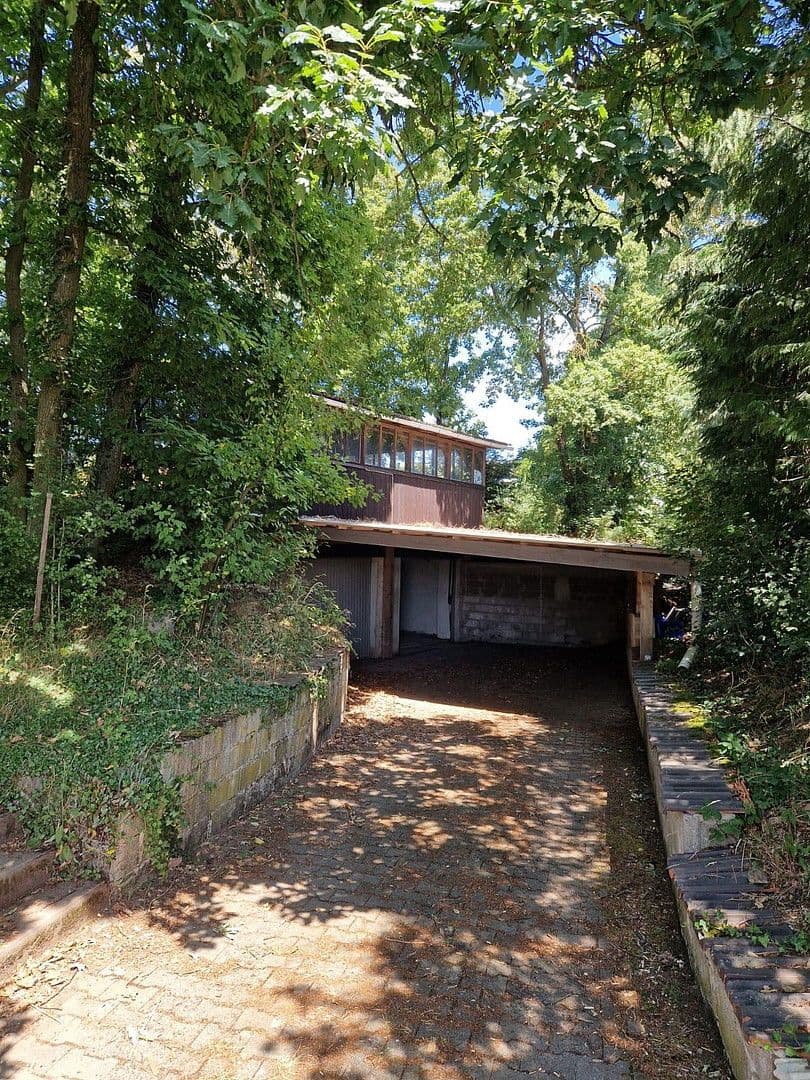 Predaj domu 155 m², pozemek 1.195 m², Usingen, Hesensko Predaj domu 155 m², pozemek 1.195 m², Usingen, Hesensko