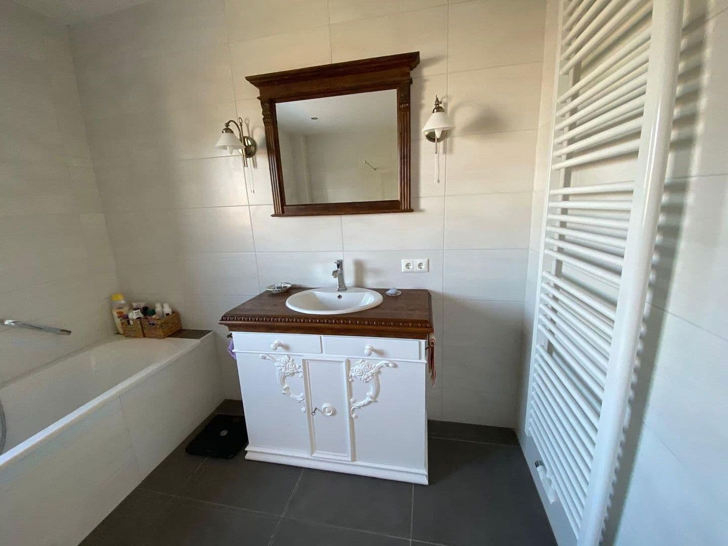 Predaj bytu 3-izbový 129 m², Schwerin (Krebsförden), Meklenbursko-Predpomoransko Predaj bytu 3-izbový 129 m², Schwerin (Krebsförden), Meklenbursko-Predpomoransko