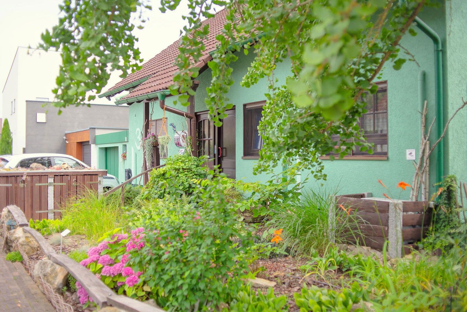 Predaj domu 226 m², pozemek 546 m², Fußgönheim, Porýnie-Falcko Predaj domu 226 m², pozemek 546 m², Fußgönheim, Porýnie-Falcko