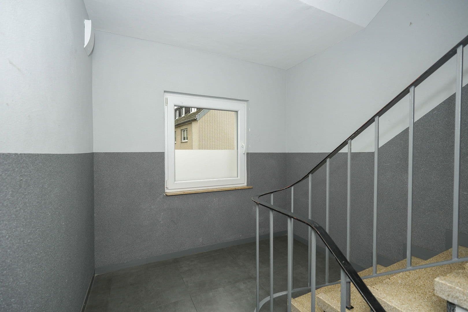 Predaj domu 1.780 m², pozemek 1.162 m², Konstantinplatz.5, Nordrhein-Westfalen - Mönchengladbach, Severné Porýnie - Westfálsko Predaj domu 1.780 m², pozemek 1.162 m², Konstantinplatz.5, Nordrhein-Westfalen - Mönchengladbach, Severné Porýnie - Westfálsko