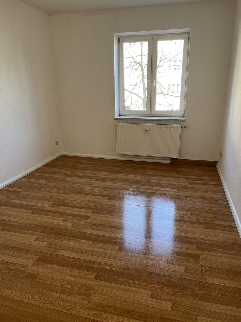 Prenájom bytu 2-izbový 58 m², Zeißstrasse 54, Chemnitz, Sasko Prenájom bytu 2-izbový 58 m², Zeißstrasse 54, Chemnitz, Sasko