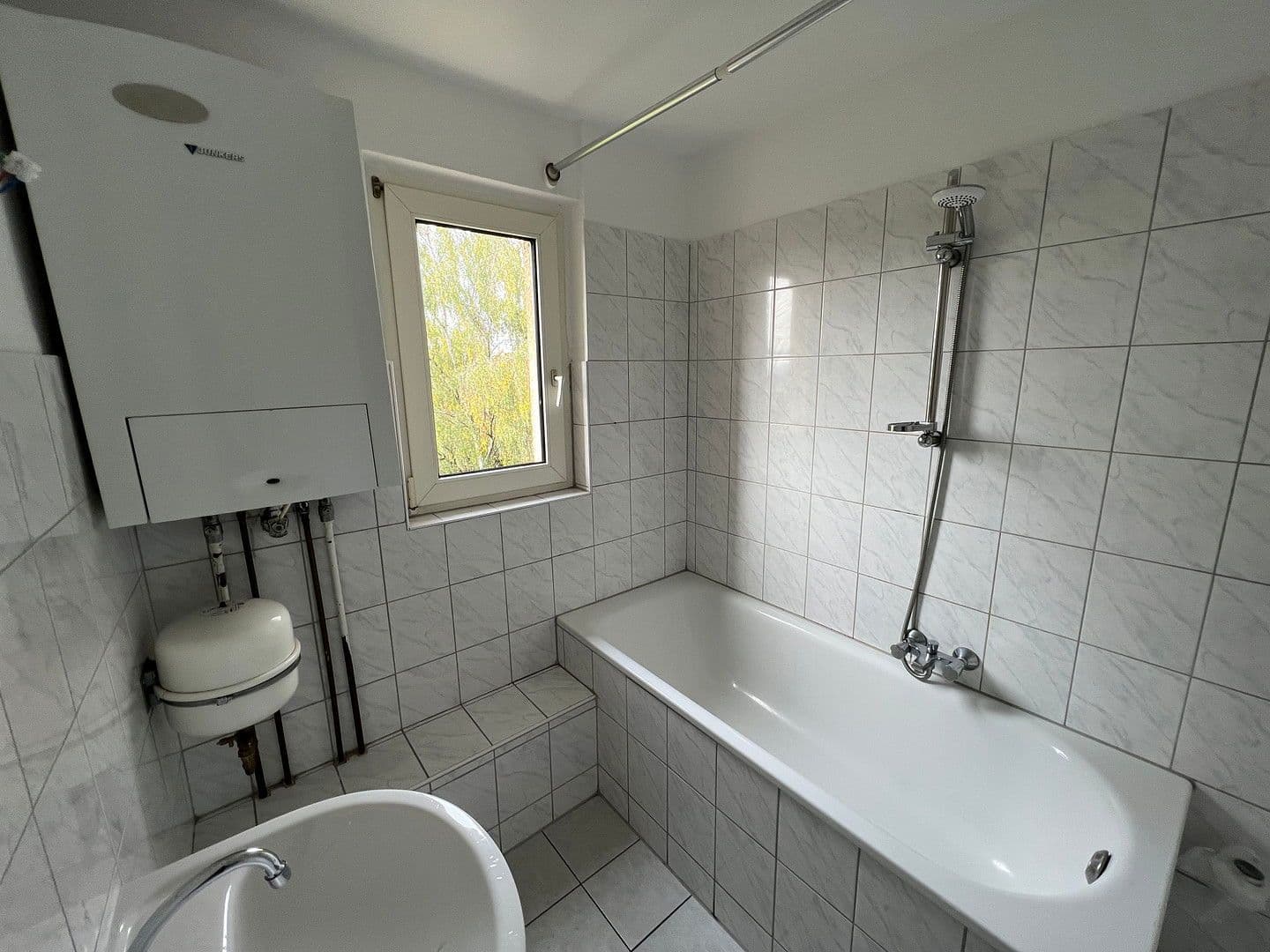 Prenájom bytu 2-izbový 63 m², Hüttenstr. 7, Hattingen, Severné Porýnie - Westfálsko Prenájom bytu 2-izbový 63 m², Hüttenstr. 7, Hattingen, Severné Porýnie - Westfálsko