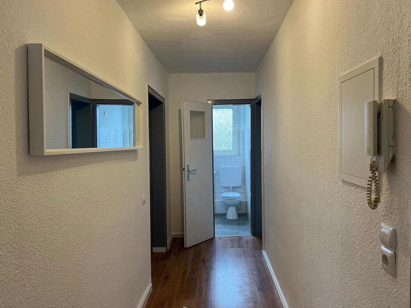 Prenájom bytu 2-izbový 63 m², Hüttenstr. 7, Hattingen, Severné Porýnie - Westfálsko Prenájom bytu 2-izbový 63 m², Hüttenstr. 7, Hattingen, Severné Porýnie - Westfálsko