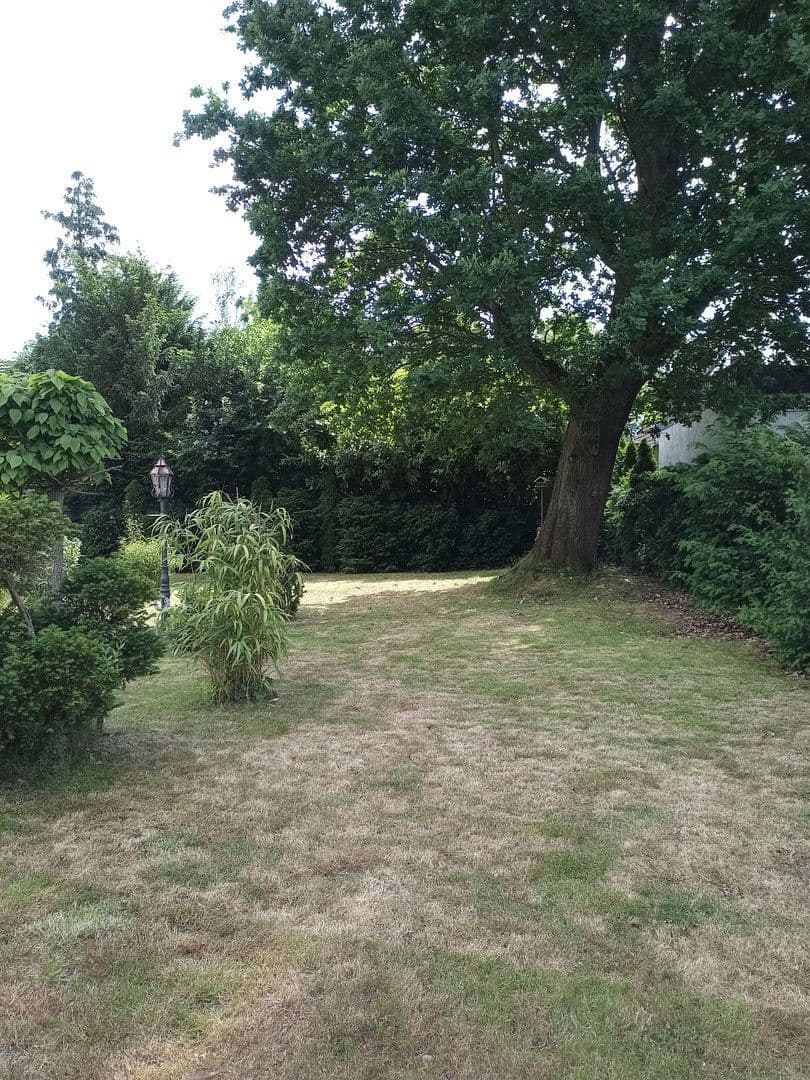 Predaj domu 410 m², pozemek 1.741 m², Krefeld, Severné Porýnie - Westfálsko Predaj domu 410 m², pozemek 1.741 m², Krefeld, Severné Porýnie - Westfálsko