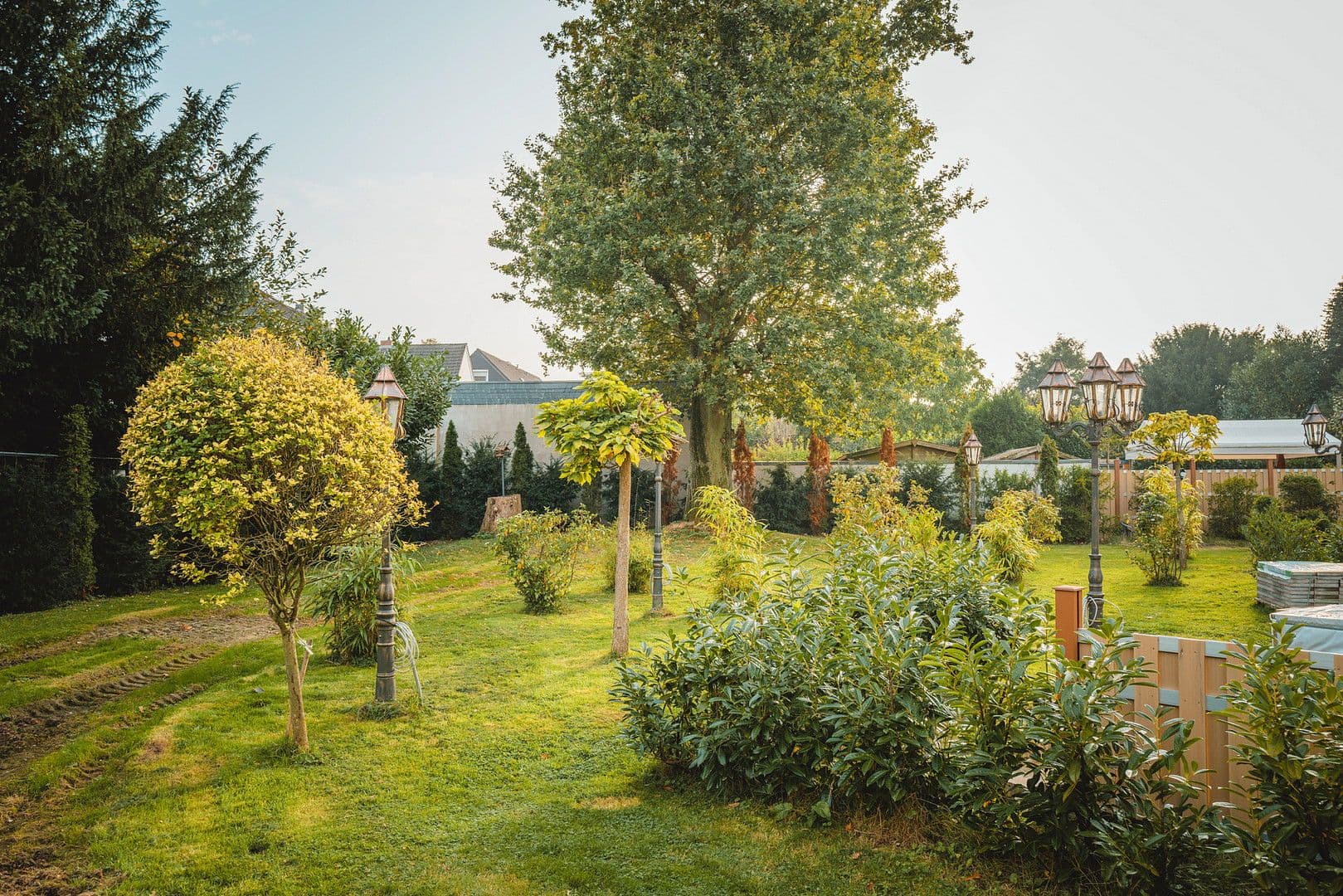 Predaj domu 410 m², pozemek 1.741 m², Krefeld, Severné Porýnie - Westfálsko Predaj domu 410 m², pozemek 1.741 m², Krefeld, Severné Porýnie - Westfálsko