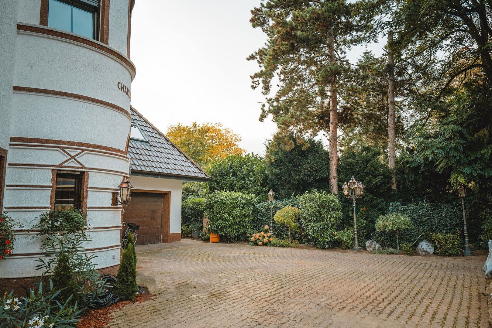 Predaj domu 410 m², pozemek 1.741 m², Krefeld, Severné Porýnie - Westfálsko Predaj domu 410 m², pozemek 1.741 m², Krefeld, Severné Porýnie - Westfálsko