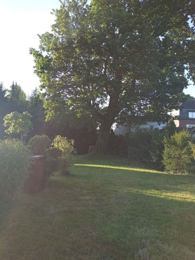 Predaj domu 410 m², pozemek 1.741 m², Krefeld, Severné Porýnie - Westfálsko Predaj domu 410 m², pozemek 1.741 m², Krefeld, Severné Porýnie - Westfálsko