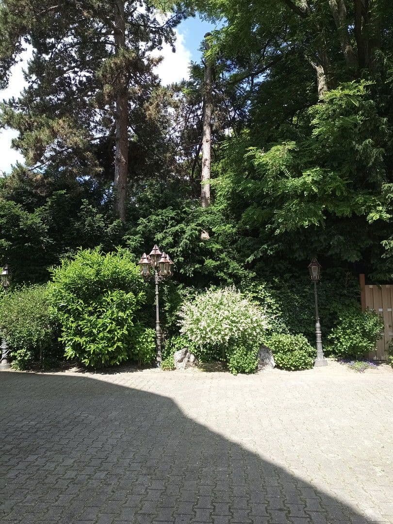 Predaj domu 410 m², pozemek 1.741 m², Krefeld, Severné Porýnie - Westfálsko Predaj domu 410 m², pozemek 1.741 m², Krefeld, Severné Porýnie - Westfálsko