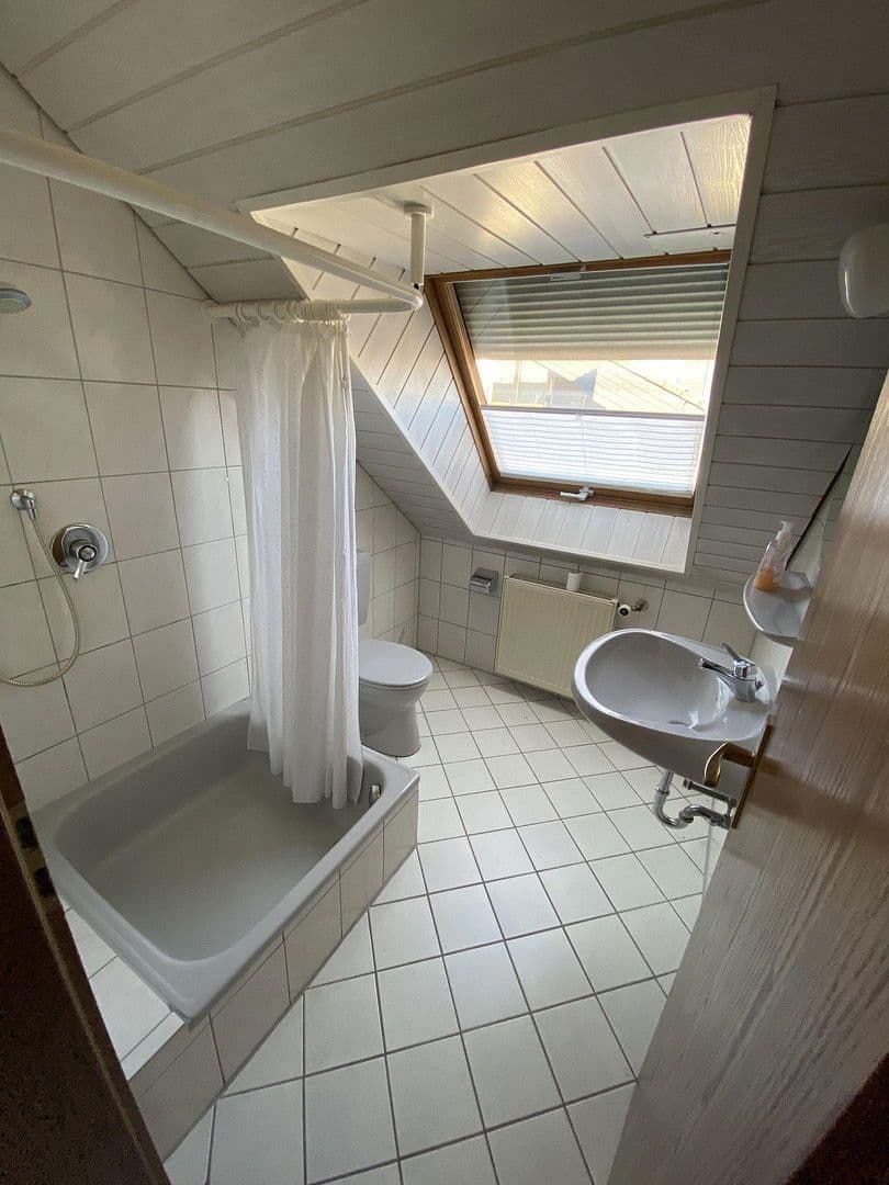 Prenájom bytu 2-izbový 43 m², Rödermark, Hesensko Prenájom bytu 2-izbový 43 m², Rödermark, Hesensko