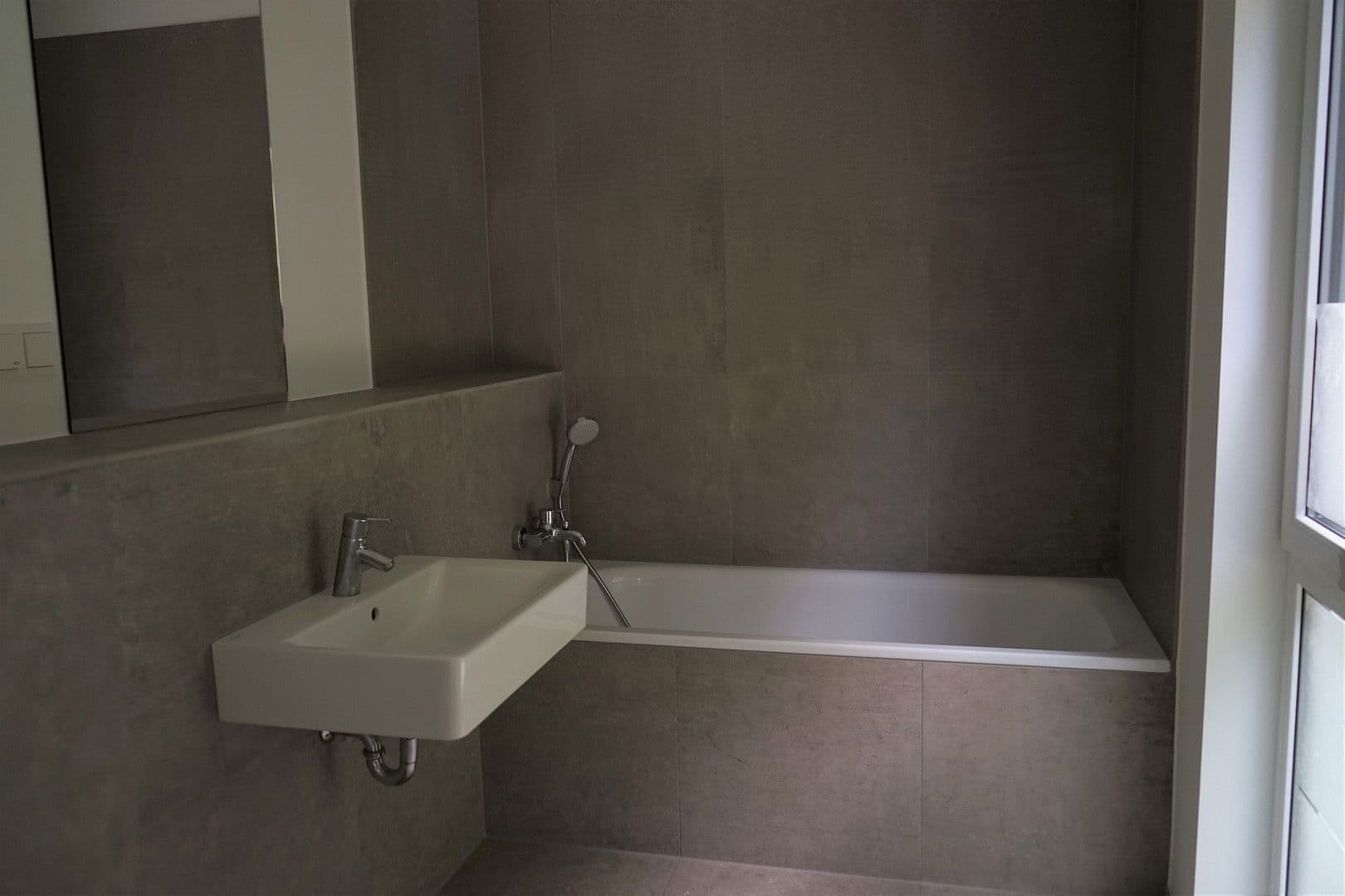 Prenájom bytu 3-izbový 98 m², Bonn, Severné Porýnie - Westfálsko Prenájom bytu 3-izbový 98 m², Bonn, Severné Porýnie - Westfálsko