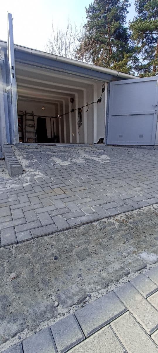 Prenájom garáže 18 m², Olomouc, Olomoucký kraj Prenájom garáže 18 m², Olomouc, Olomoucký kraj