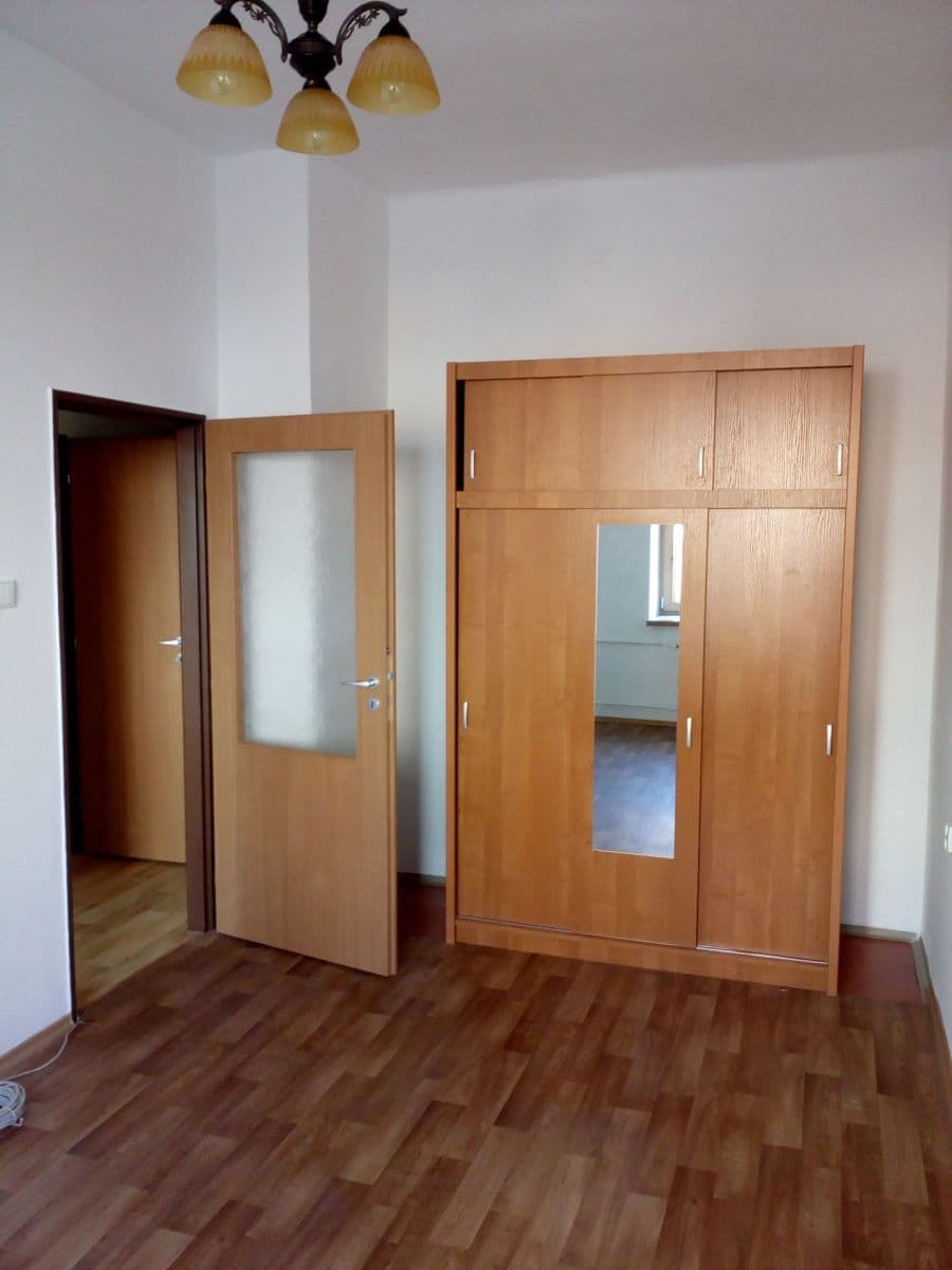 Prenájom bytu 1-izbový 42 m², Železničního pluku, Pardubice, Pardubický kraj Prenájom bytu 1-izbový 42 m², Železničního pluku, Pardubice, Pardubický kraj