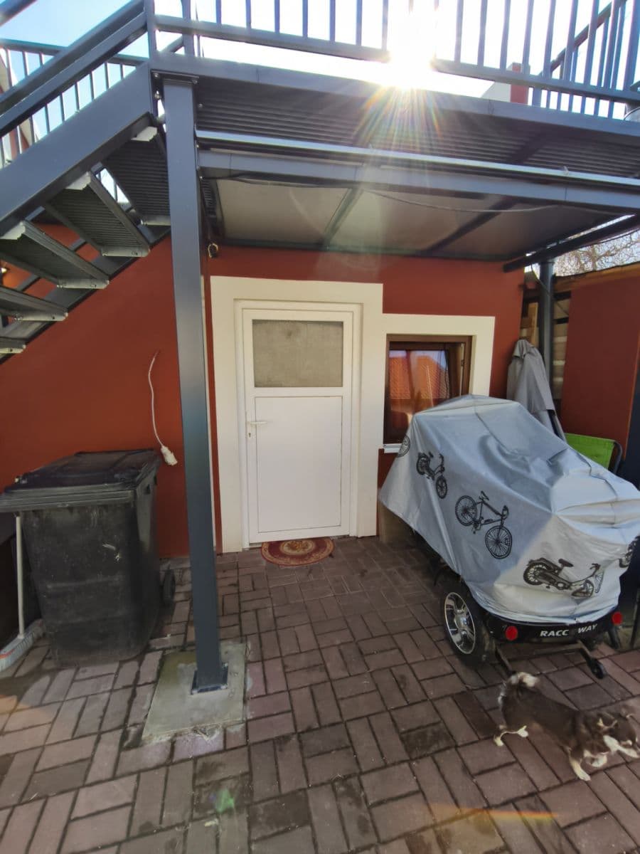 Predaj domu 151 m², pozemek 410 m², Bílé Podolí, Středočeský kraj Predaj domu 151 m², pozemek 410 m², Bílé Podolí, Středočeský kraj