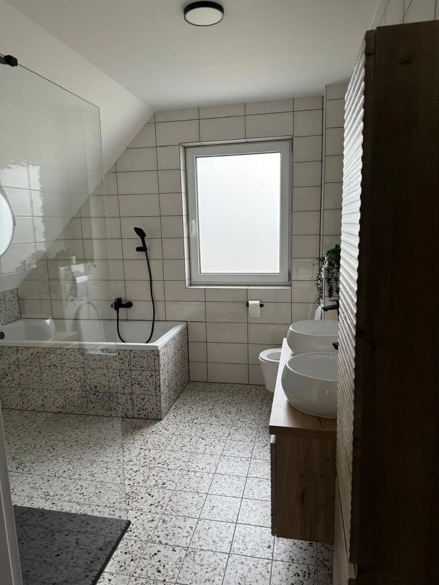 Prenájom domu 100 m², pozemek 1.295 m², Krychnov, Středočeský kraj Prenájom domu 100 m², pozemek 1.295 m², Krychnov, Středočeský kraj