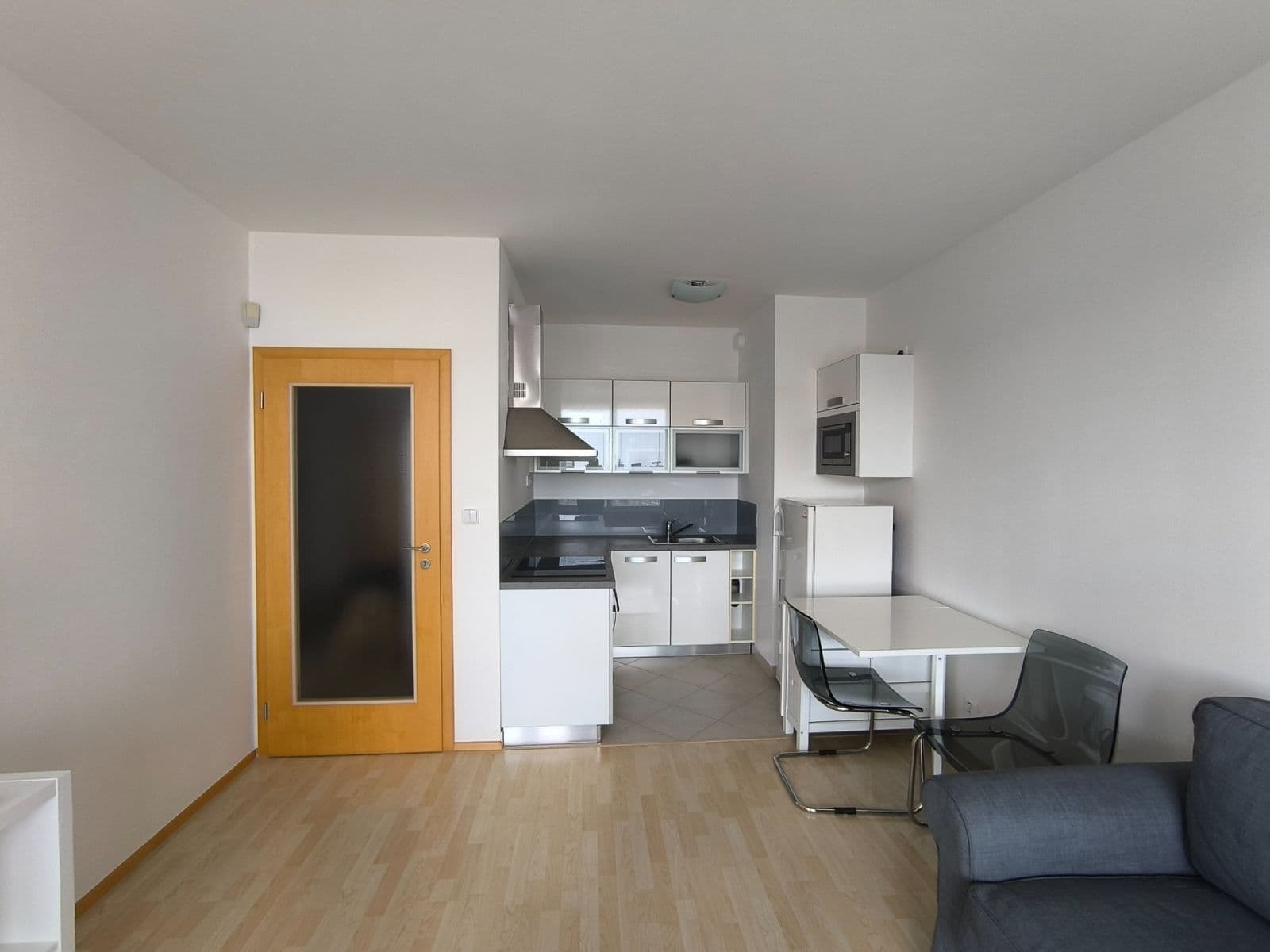 Prenájom bytu 2-izbový 46 m², Milotická, Praha, Praha Prenájom bytu 2-izbový 46 m², Milotická, Praha, Praha