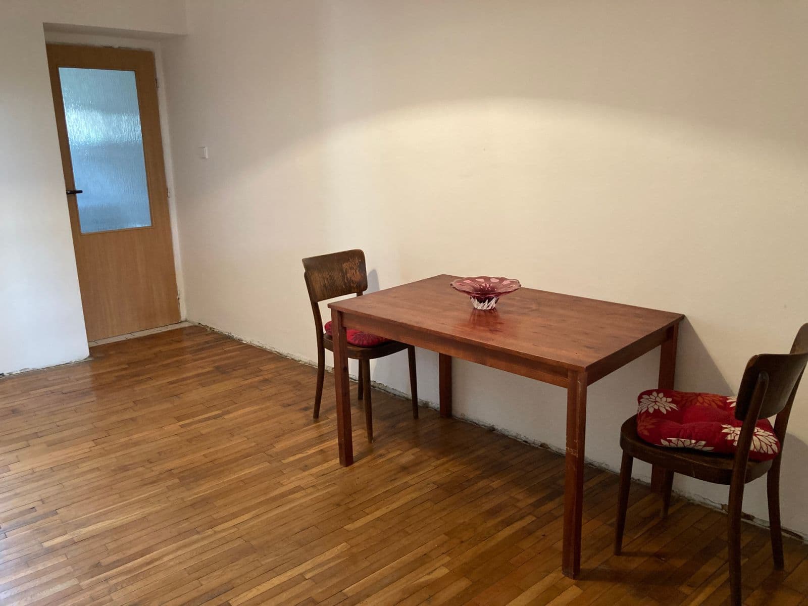 Prenájom bytu 1-izbový 37 m², Zenklova, Praha, Praha Prenájom bytu 1-izbový 37 m², Zenklova, Praha, Praha