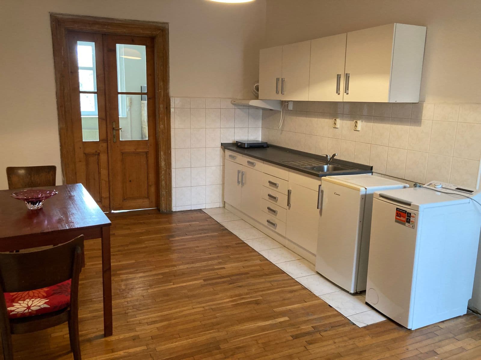 Prenájom bytu 1-izbový 37 m², Zenklova, Praha, Praha Prenájom bytu 1-izbový 37 m², Zenklova, Praha, Praha