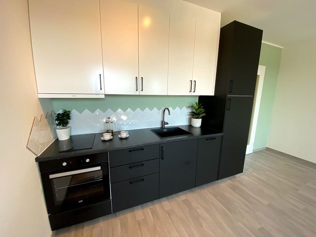 Prenájom bytu 1-izbový 41 m², Olgy Havlové, Praha, Praha Prenájom bytu 1-izbový 41 m², Olgy Havlové, Praha, Praha