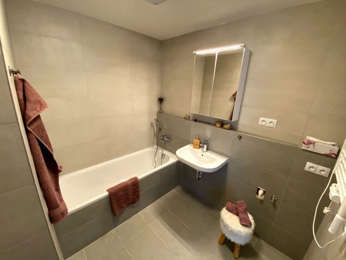 Prenájom bytu 1-izbový 41 m², Olgy Havlové, Praha, Praha Prenájom bytu 1-izbový 41 m², Olgy Havlové, Praha, Praha