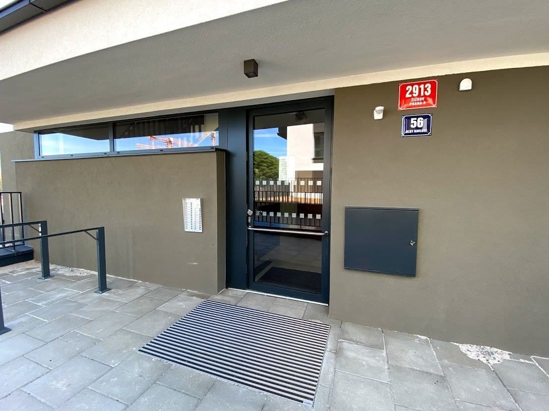 Prenájom bytu 1-izbový 41 m², Olgy Havlové, Praha, Praha Prenájom bytu 1-izbový 41 m², Olgy Havlové, Praha, Praha