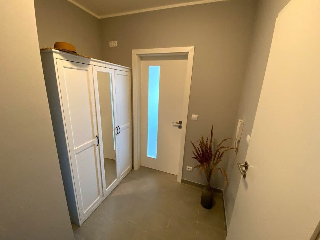 Prenájom bytu 1-izbový 41 m², Olgy Havlové, Praha, Praha Prenájom bytu 1-izbový 41 m², Olgy Havlové, Praha, Praha