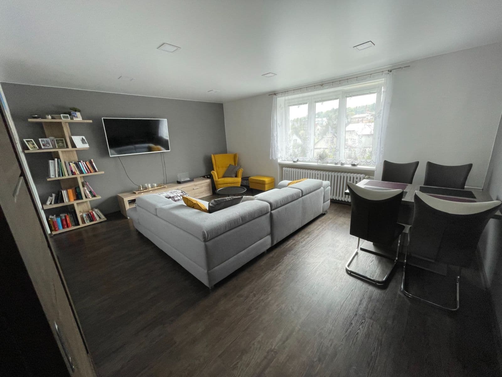 Predaj bytu 3-izbový 75 m², Mánesova, Hodkovice nad Mohelkou, Liberecký kraj Predaj bytu 3-izbový 75 m², Mánesova, Hodkovice nad Mohelkou, Liberecký kraj