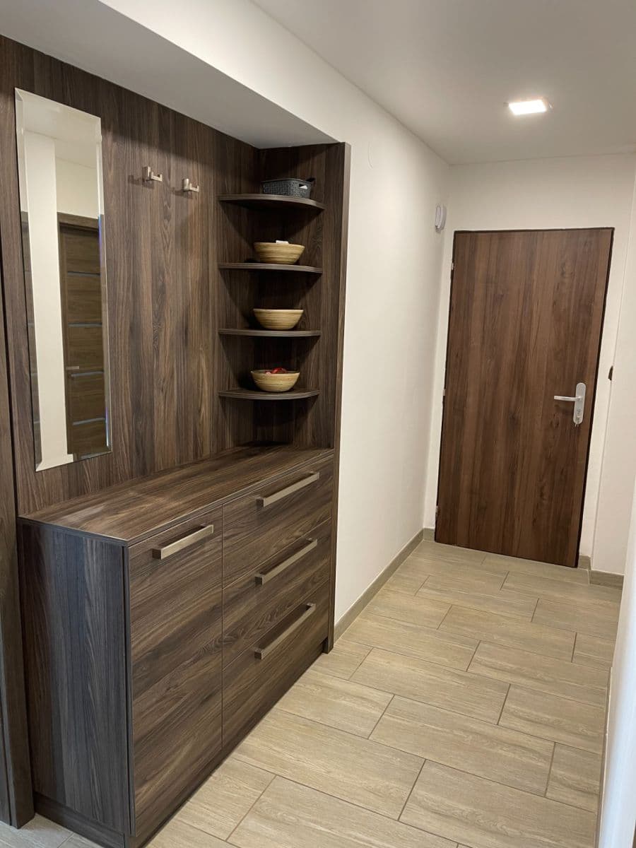 Predaj bytu 3-izbový 75 m², Mánesova, Hodkovice nad Mohelkou, Liberecký kraj Predaj bytu 3-izbový 75 m², Mánesova, Hodkovice nad Mohelkou, Liberecký kraj