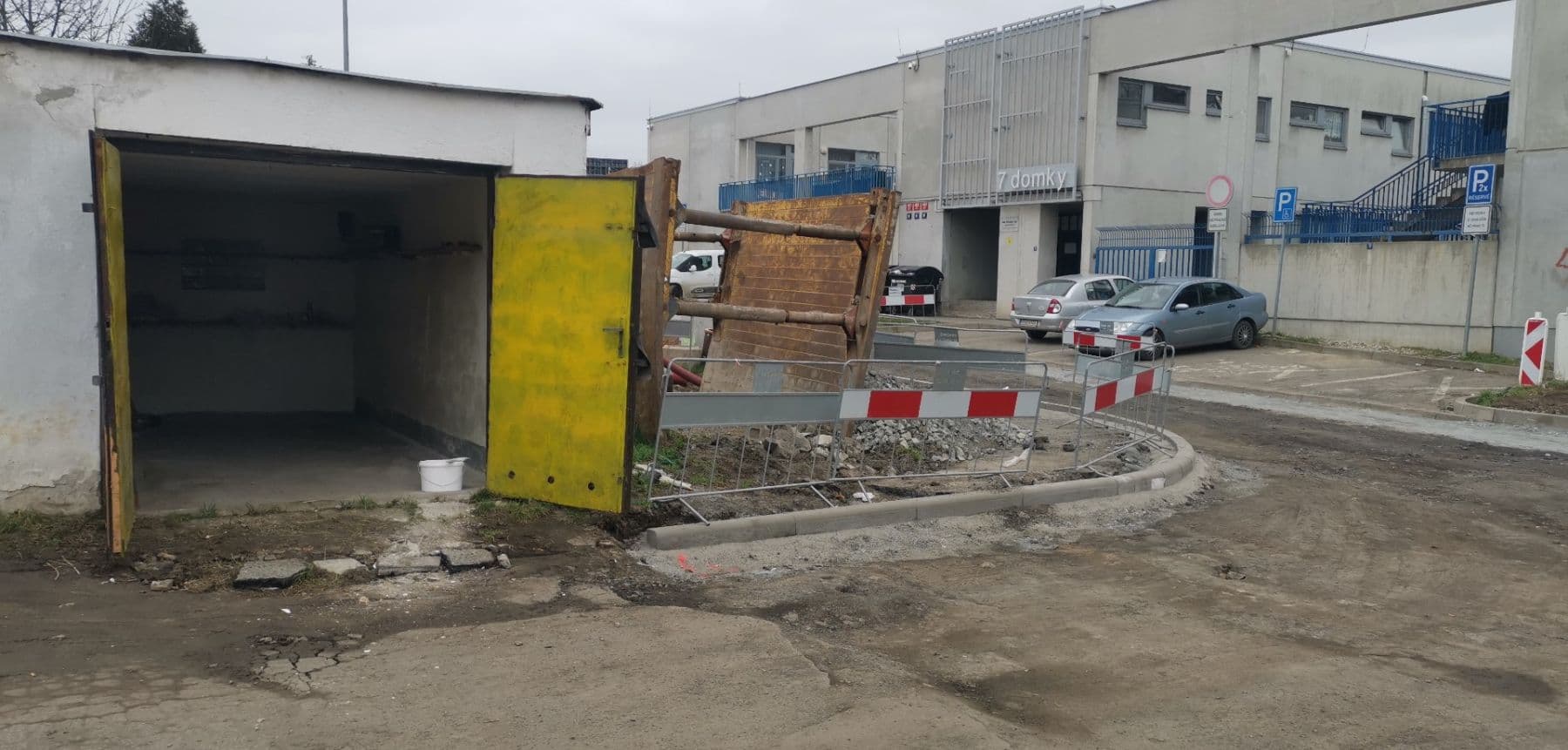 Prenájom garáže 14 m², Za Sedmidomky, Praha, Praha Prenájom garáže 14 m², Za Sedmidomky, Praha, Praha