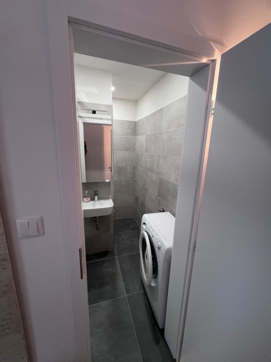 Predaj bytu 1-izbový 32 m², Pražského, Praha, Praha Predaj bytu 1-izbový 32 m², Pražského, Praha, Praha